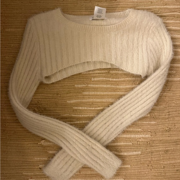 Two-piece Sweater with Tank and Shrug - Picture 3 of 3